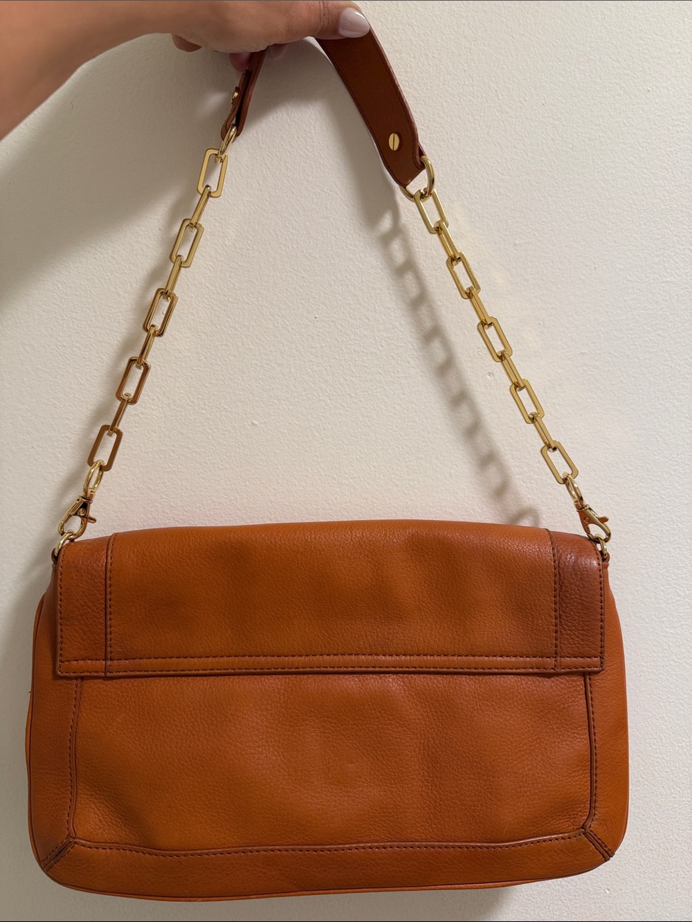 Tory Burch Brown Leather Shoulder Bag with Gold Hardware - Picture 7 of 10